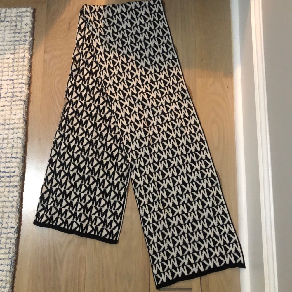 Michael Kors Scarf